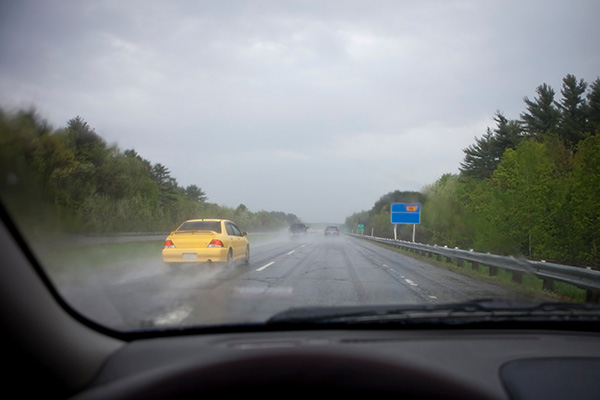 Can My Tires Tread Prevent Hydroplaning?